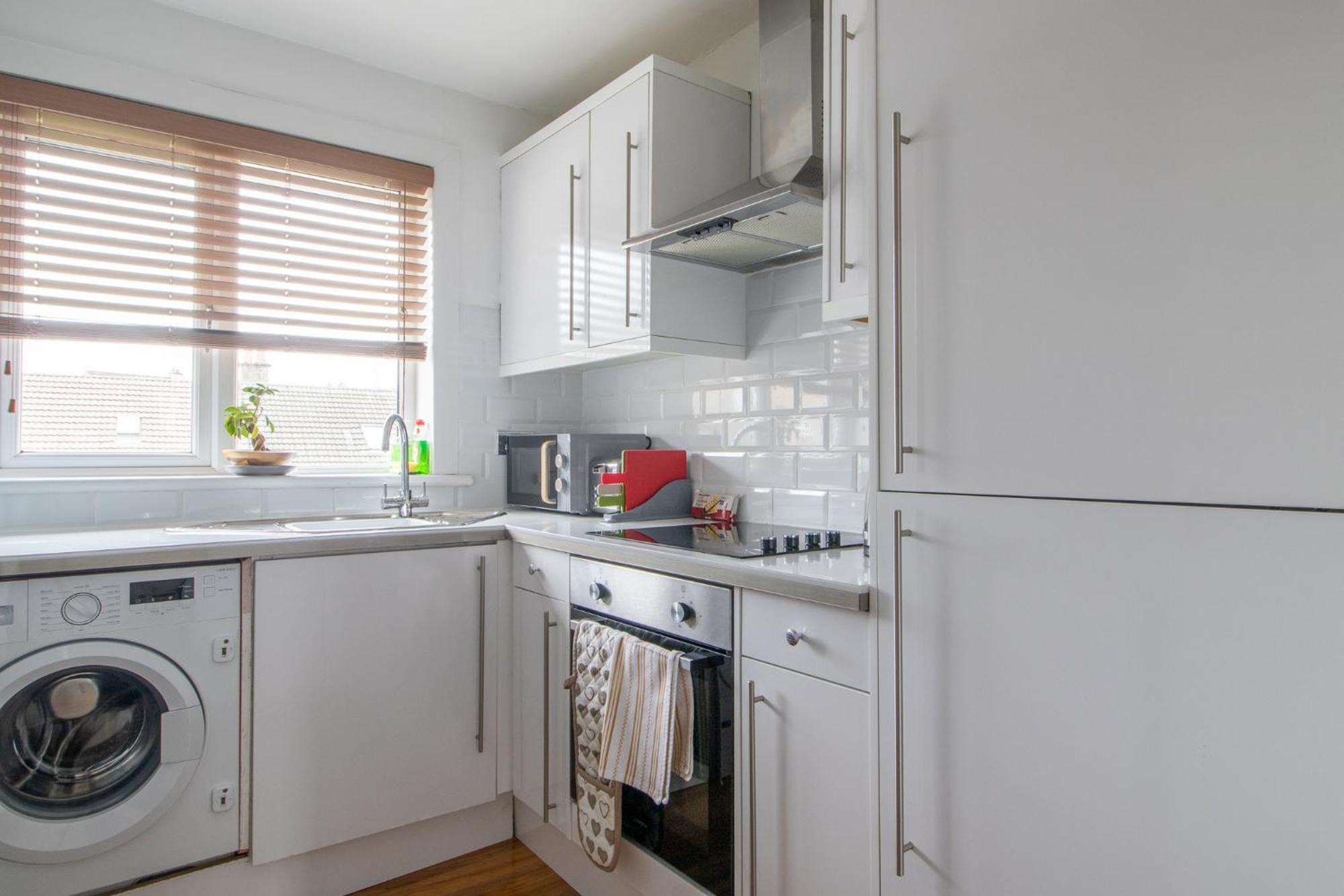 1 Bed Apartment Central Hamilton Free Wifi With Great Transport Links To Glasgow Екстериор снимка