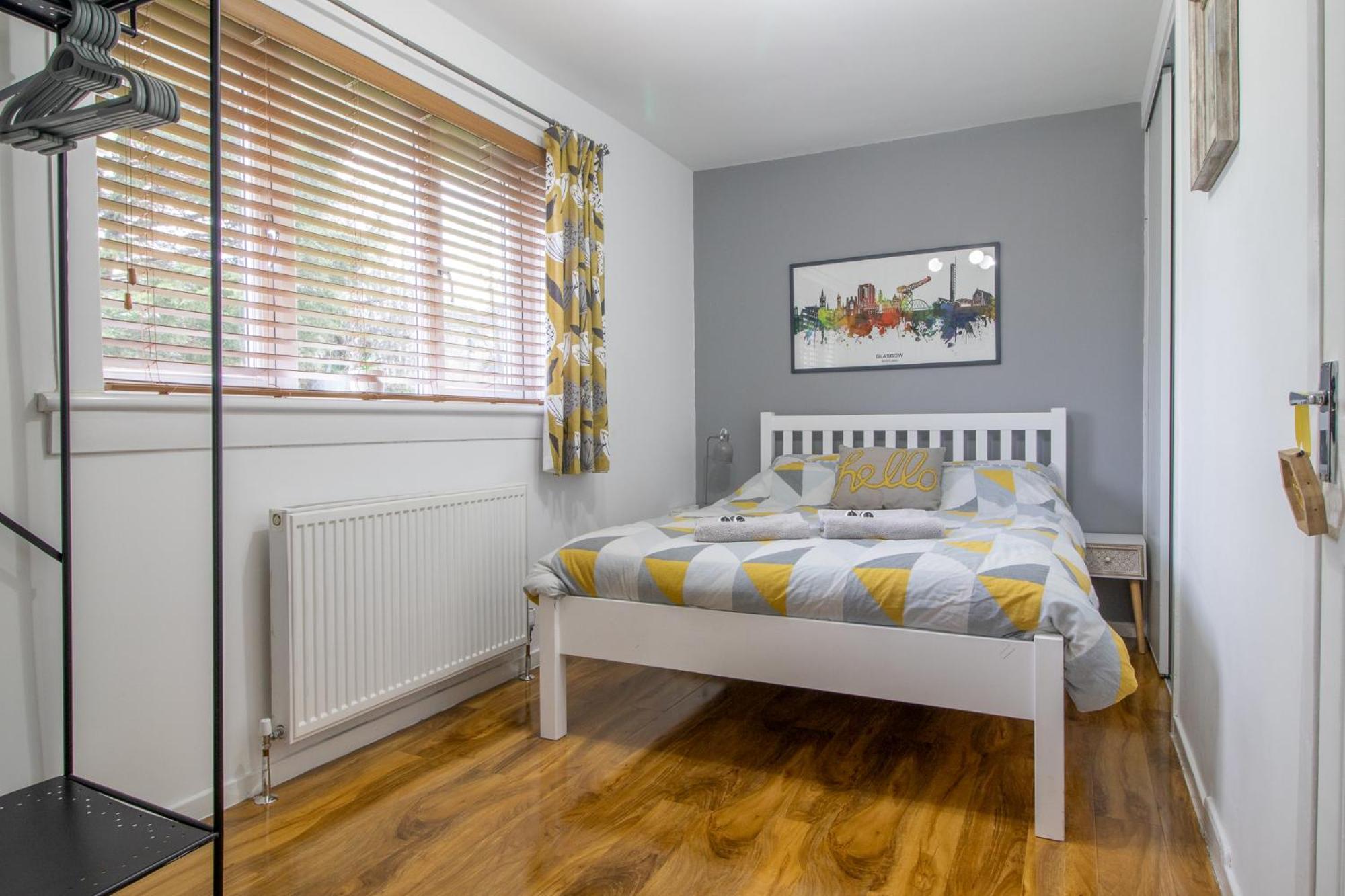 1 Bed Apartment Central Hamilton Free Wifi With Great Transport Links To Glasgow Екстериор снимка